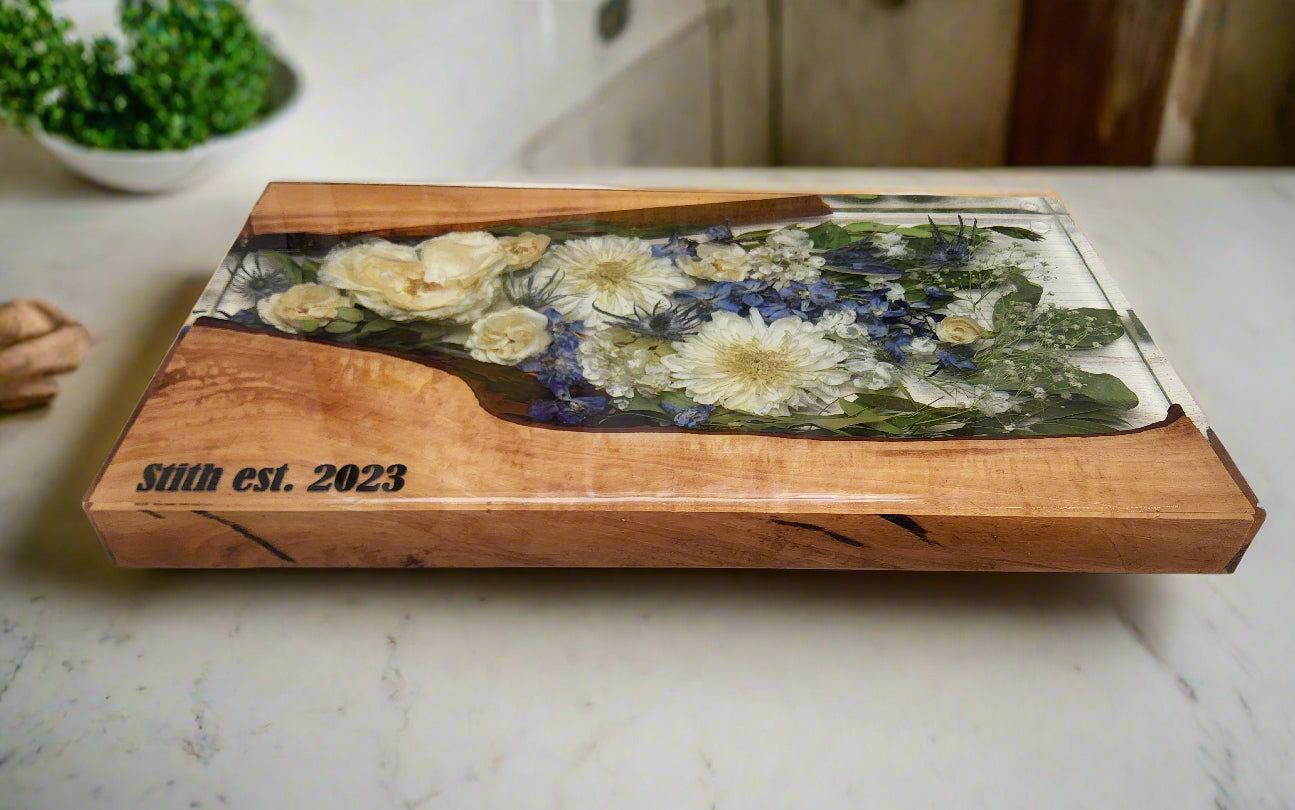 flower preservation white and blue bouquet