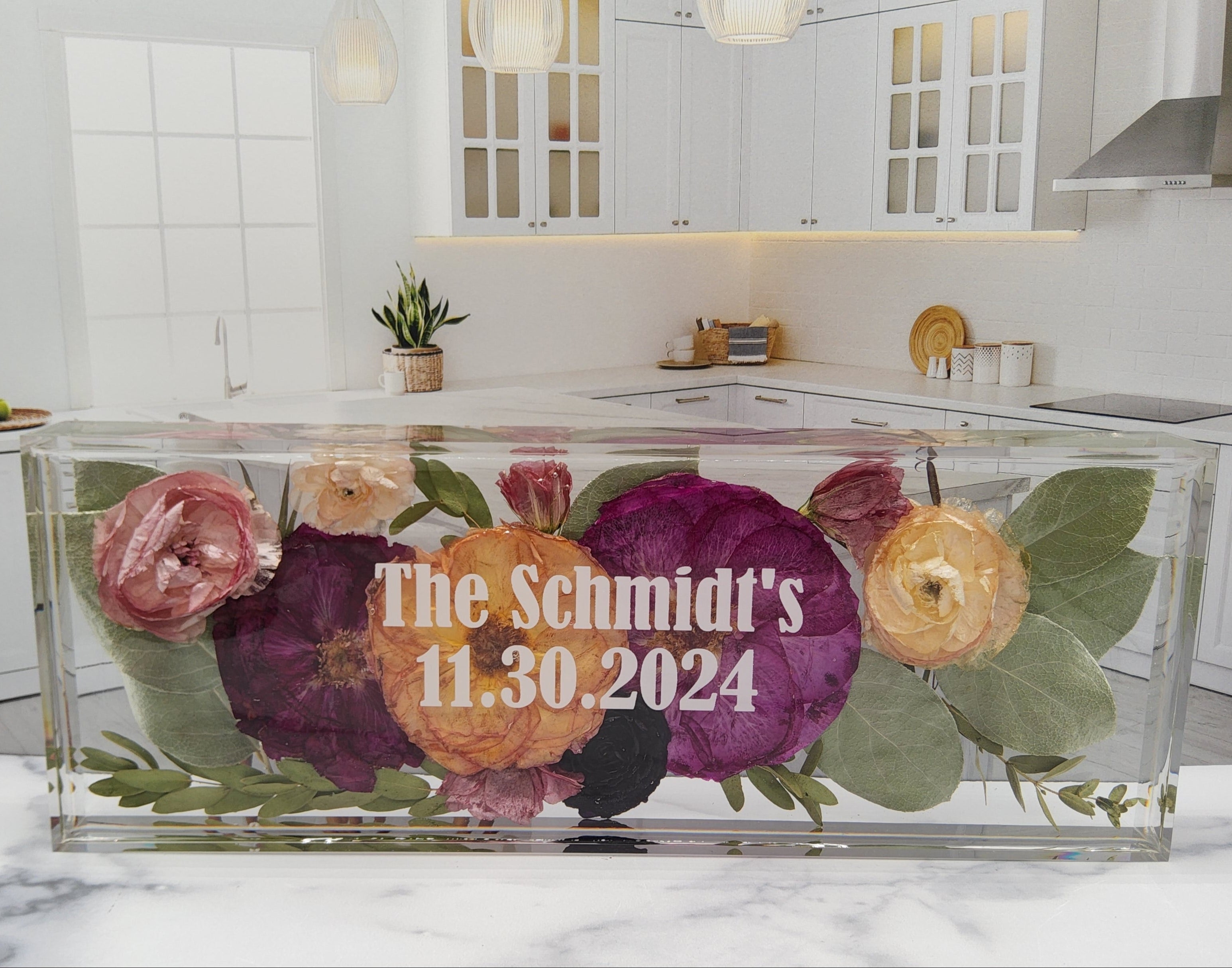 Wedding Bouquet Preservation Resin Name Block Flower Preservation Wedding Flower Keepsake Resin Preserved Flower Light for Newly Wed Couple