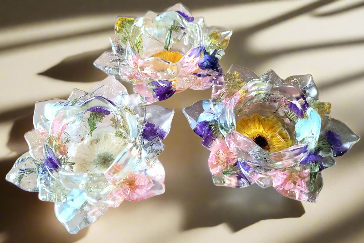 Multi-functional lotus wedding gift featuring pressed flower preservation in UV-resistant epoxy ring holder
