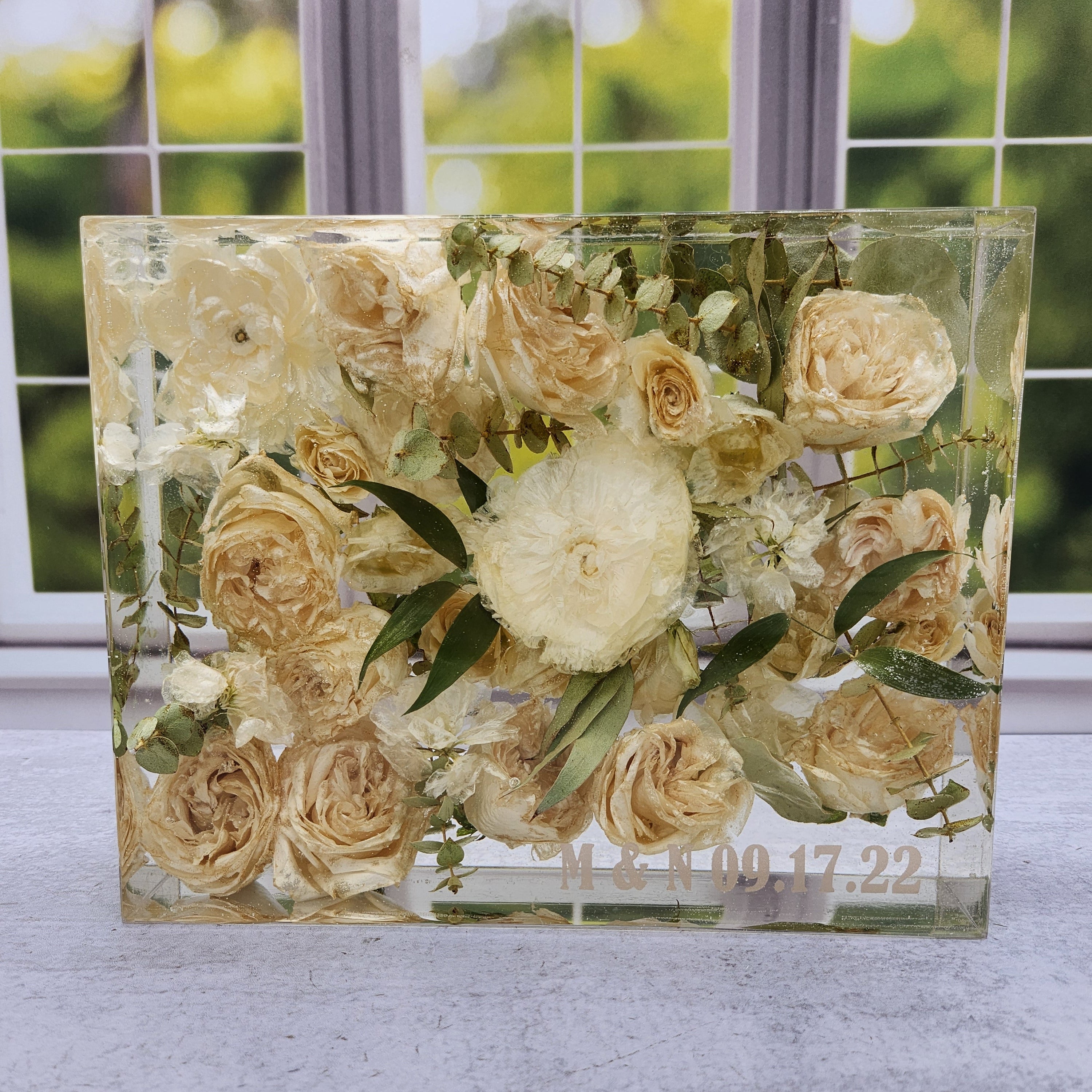 White wedding bouquet preservation