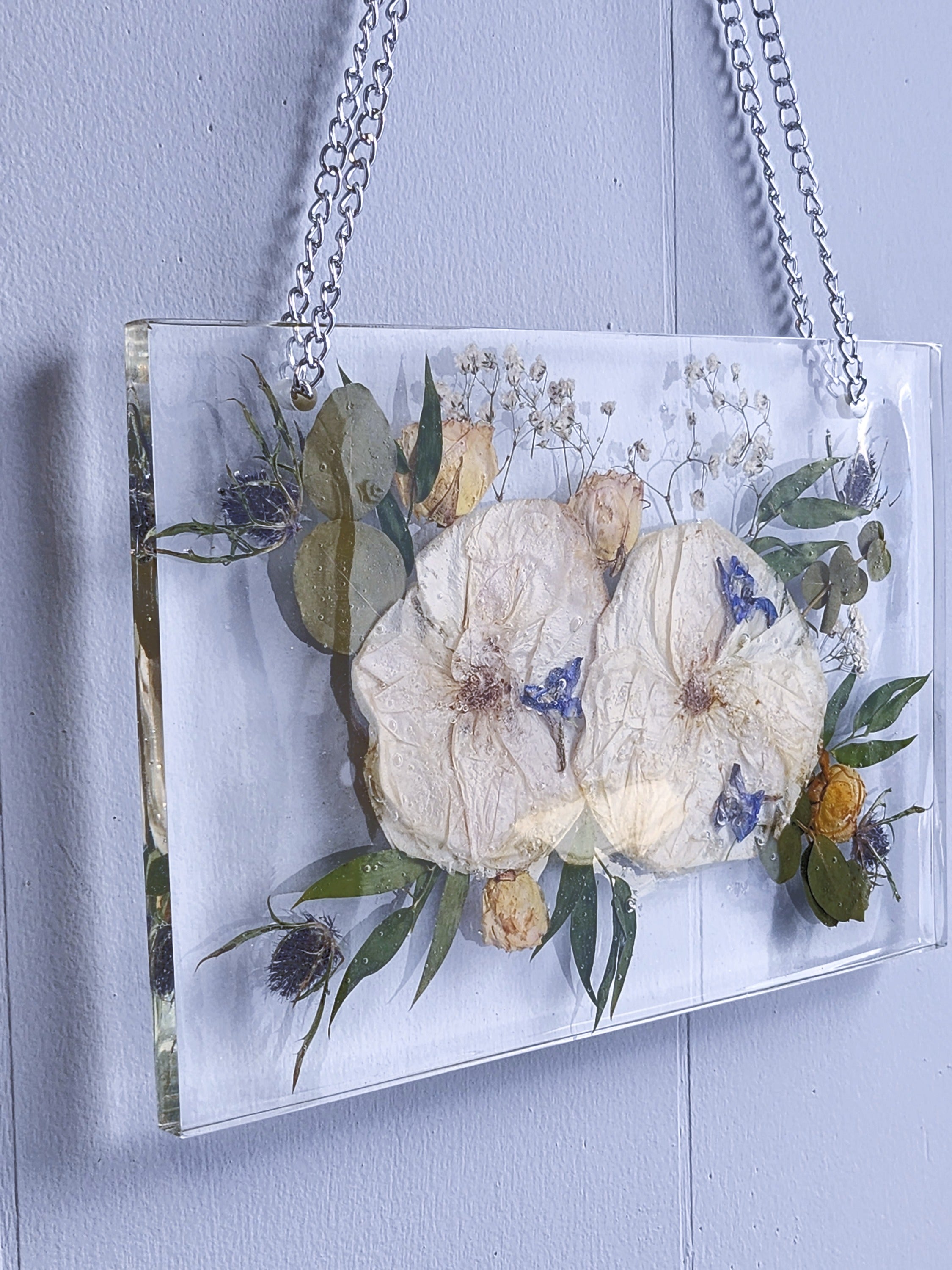 12x8 Pressed Flower Hanging Frame with Chain