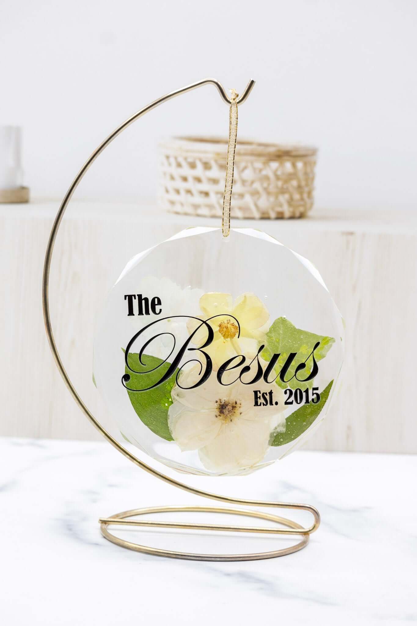 Pressed Flower Ornament Dried Flower Bouquet Resin Ornament Wedding Flower Preservation Dried Flower Ornament Resin Christmas Tree Ornament