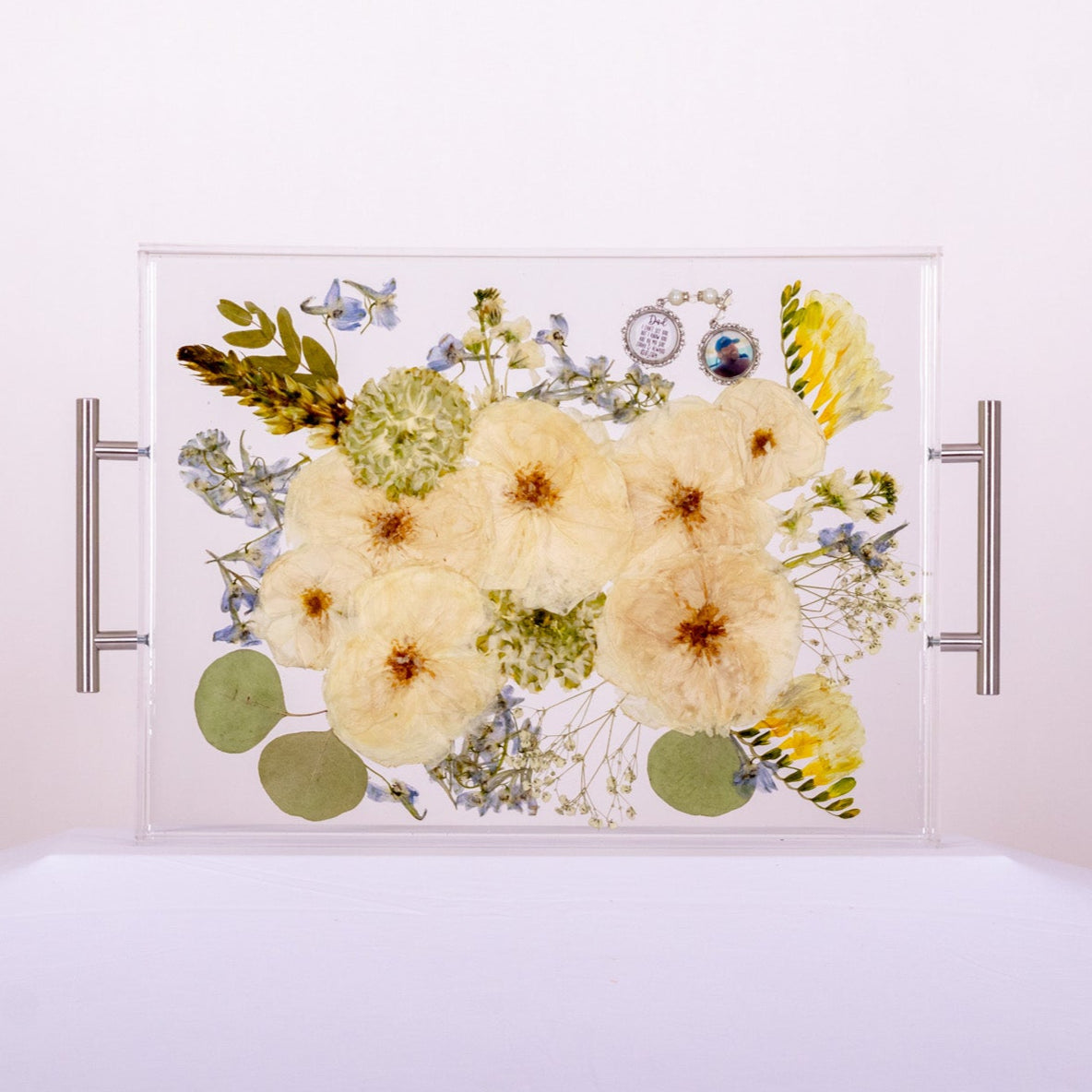 Pressed flower art in acrylic serving tray white and blue wedding bouquet preservation pressed white roses in resin