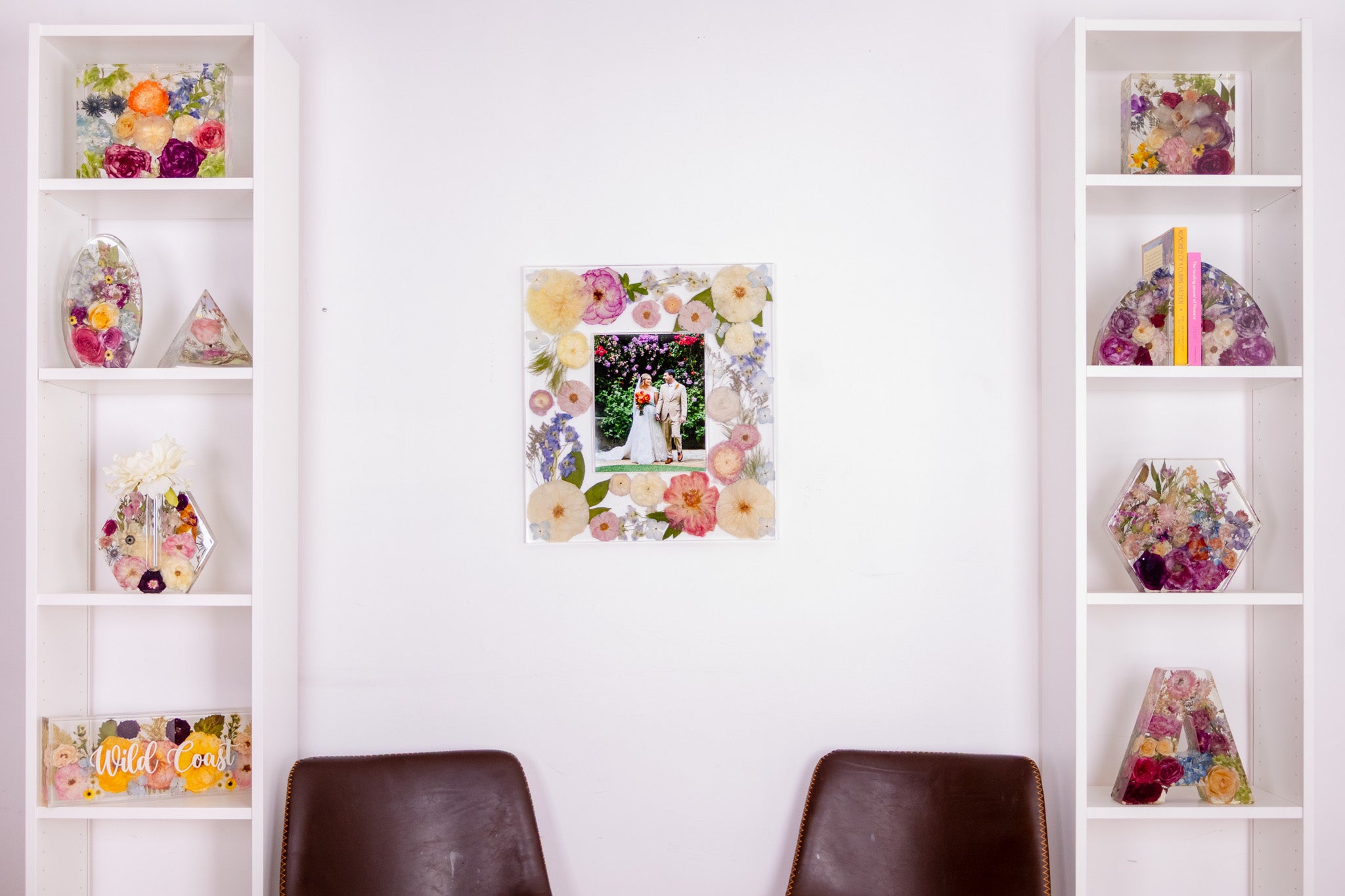 Wedding Bouquet Framed Wedding Bouquet Preservation Resin Bouquet Frame for Wedding Flower in Frame Pressed Flower Preservation Photo Frame