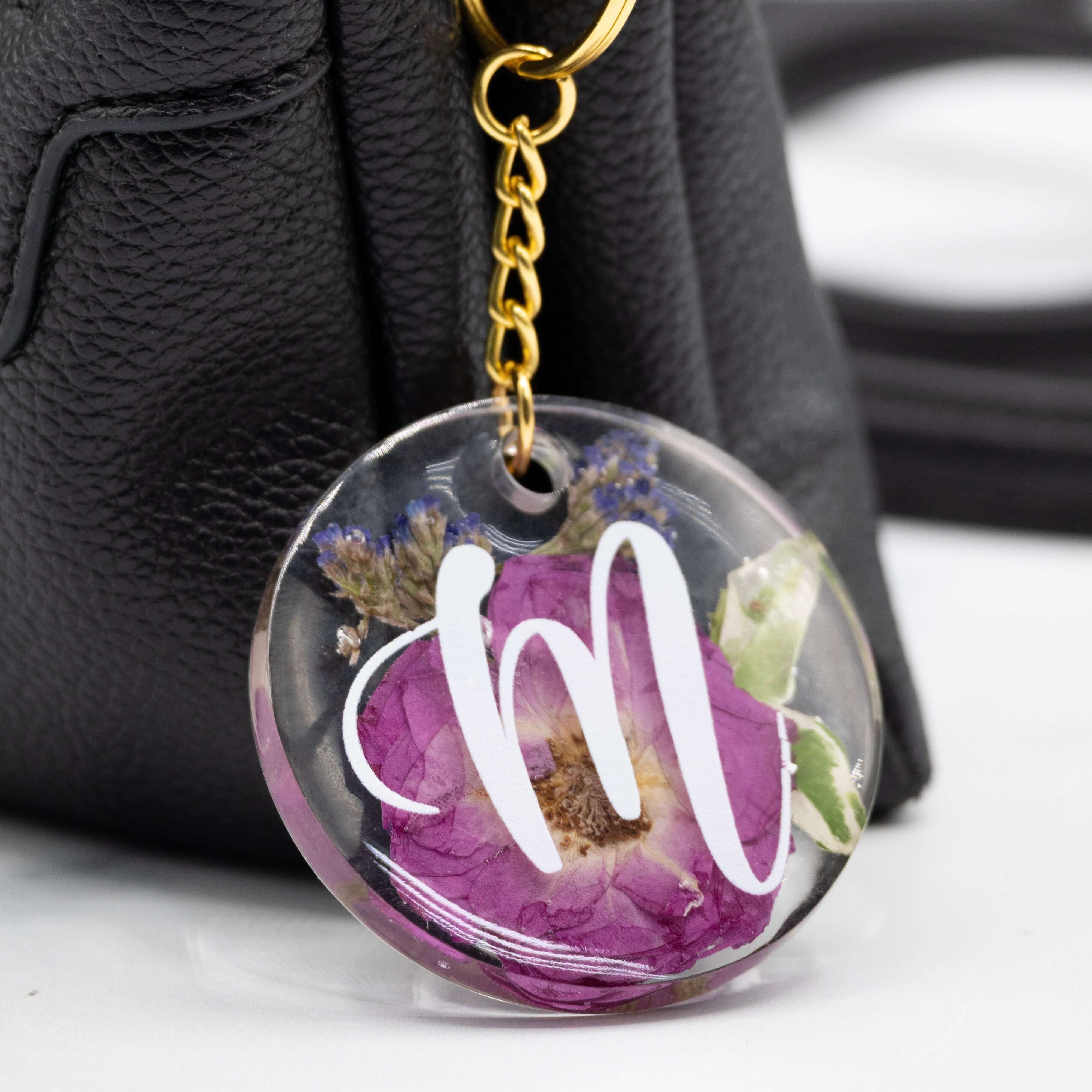 Wedding Bouquet Preservation Keychain Round Pressed Flower Keychain Flower Preservation Custom Keychain Preserved Bouquet Keychain