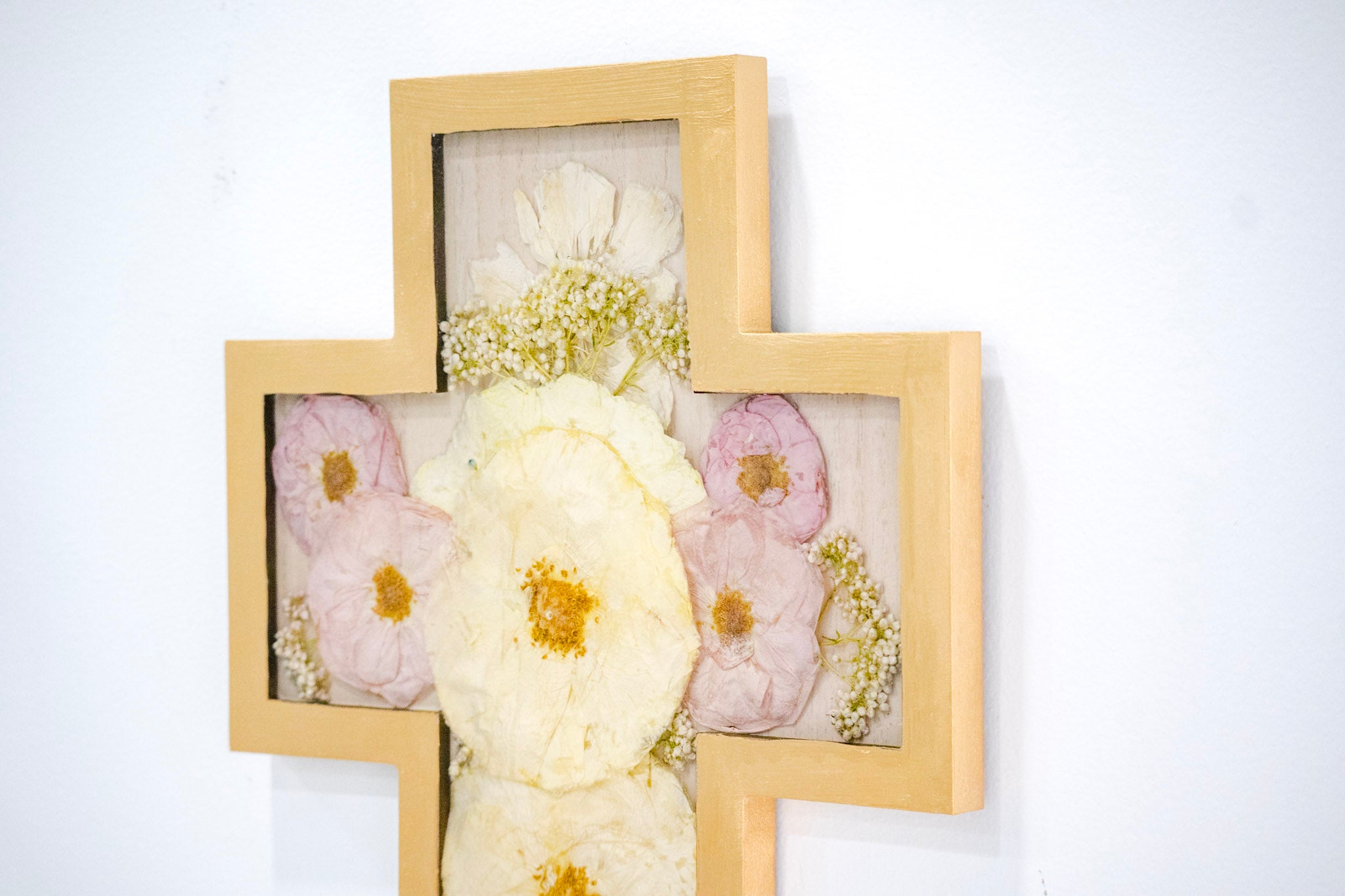 Pressed Flower Cross Wall Frame