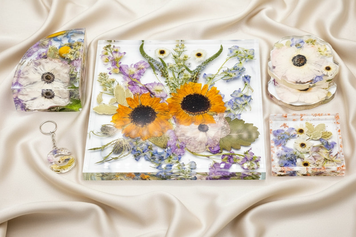 Wedding Bouquet Preservation Bookend, Pressed Flower Frame Square Floating Flower Resin Frame Wedding Flower Preservation Coasters, Floral Preservation Square Coasters, Pressed flower keychain