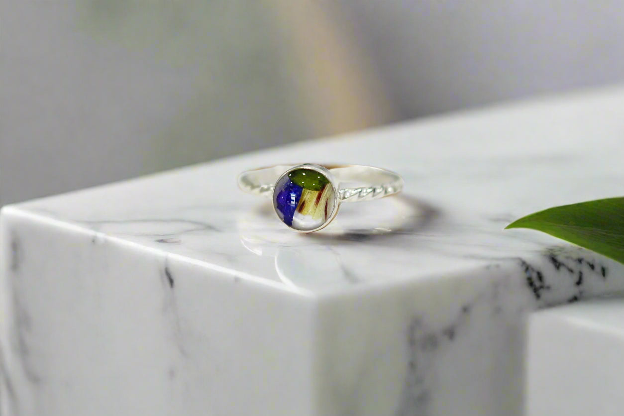 Bouquet Preservation Ring made with wedding flowers Silver Twisted Ring Sterling
