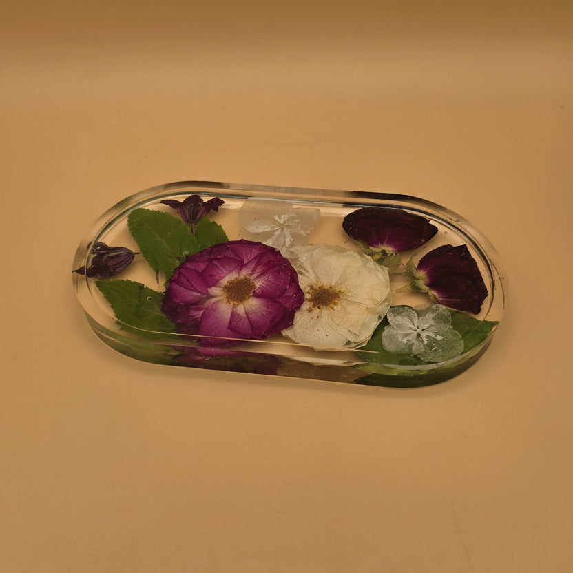 Pressed flower resin oval ring dish