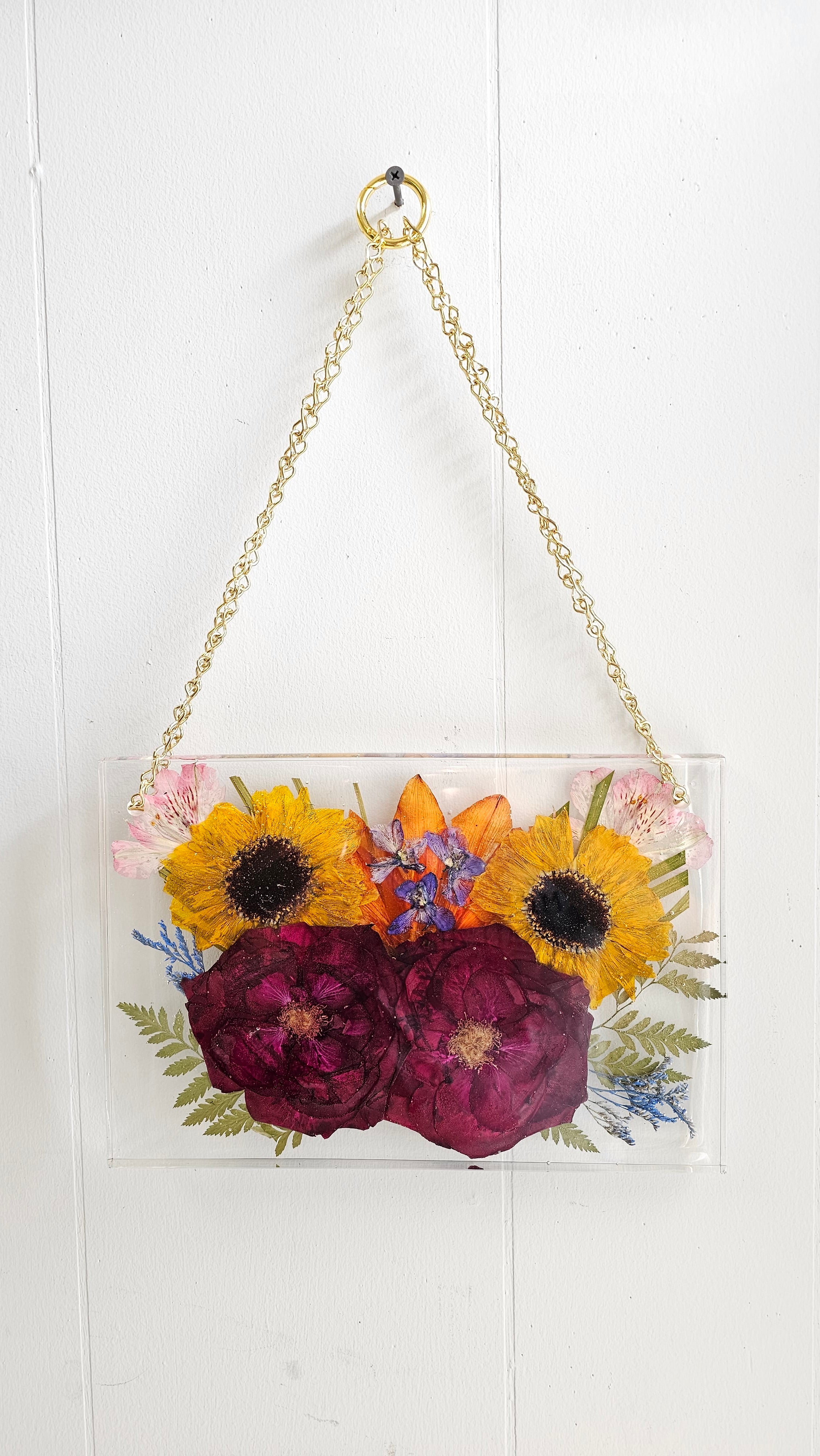 12x8 Pressed Flower Hanging Frame with Chain