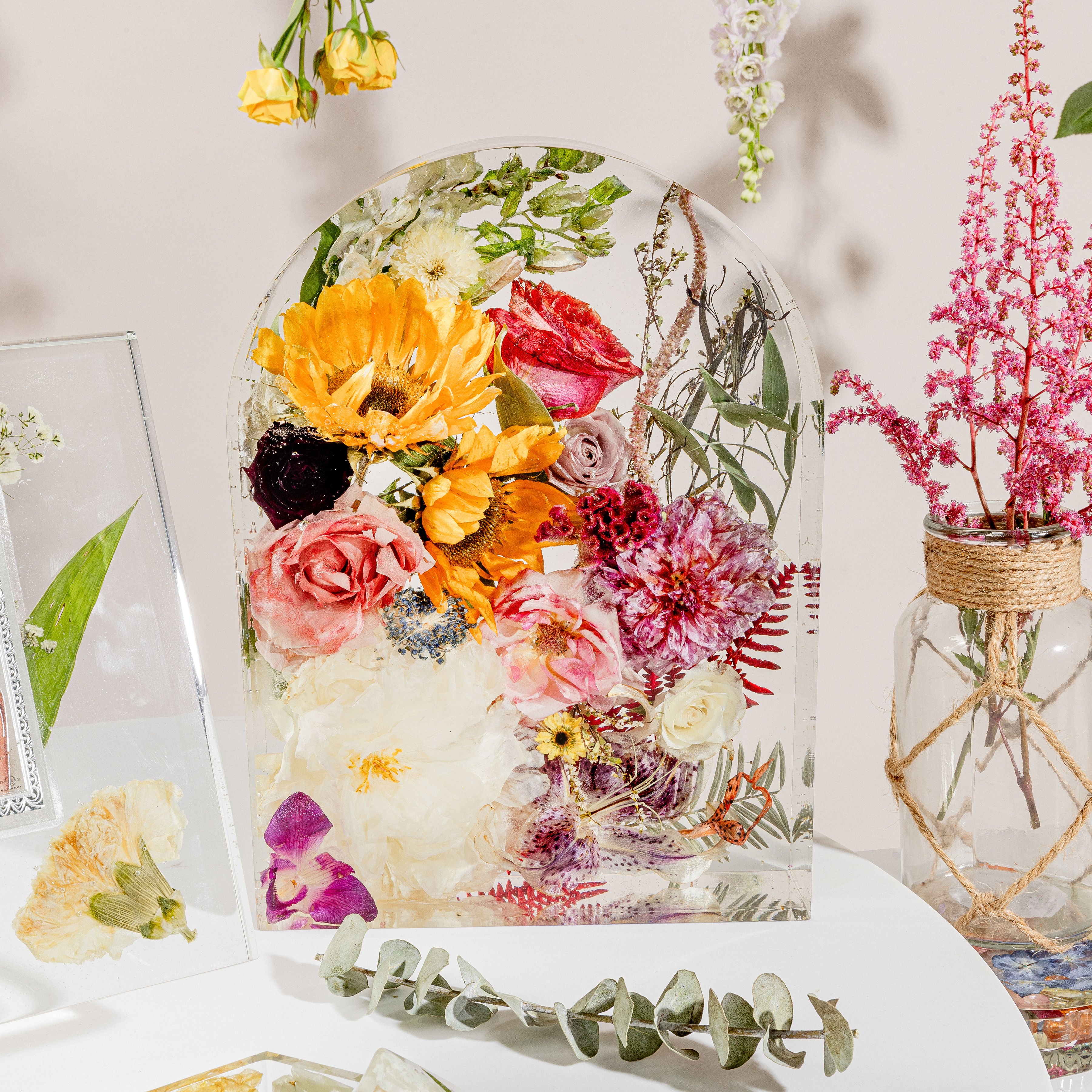 11" Arch Preserved Bouquet Block