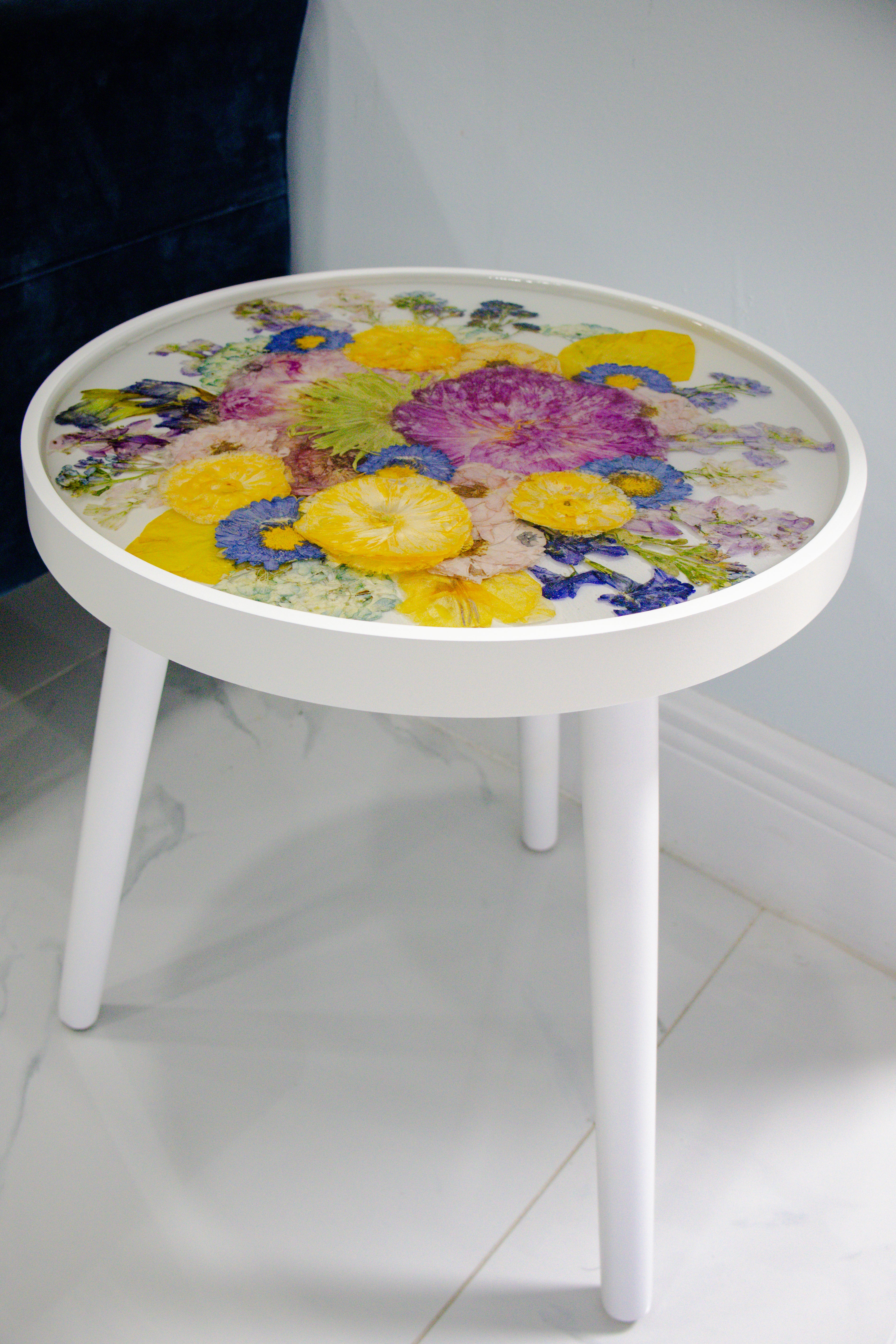 15" Pressed Flower Side Table