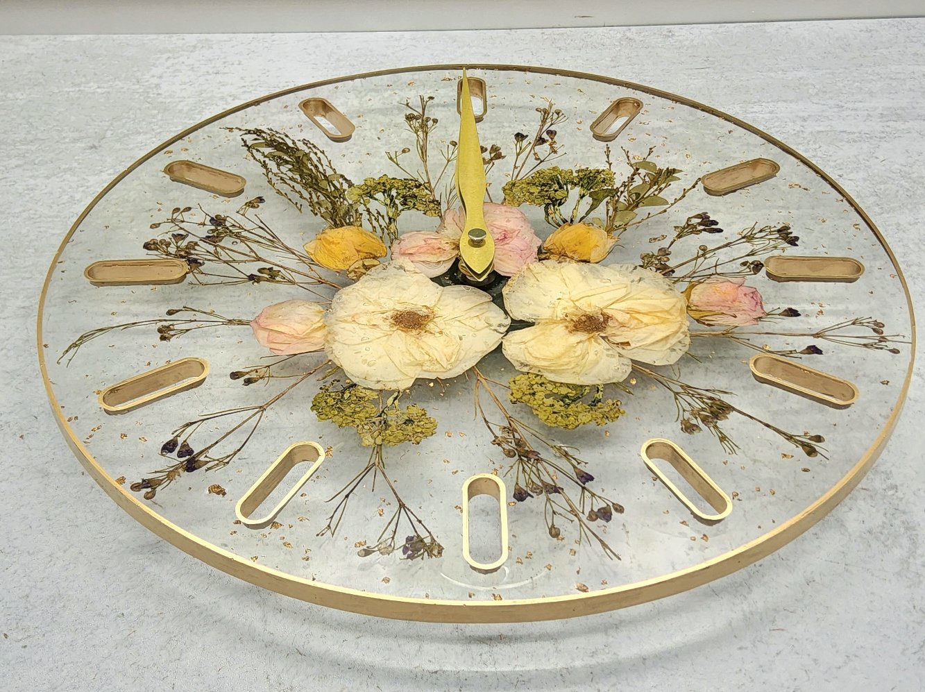 flower preservation clock