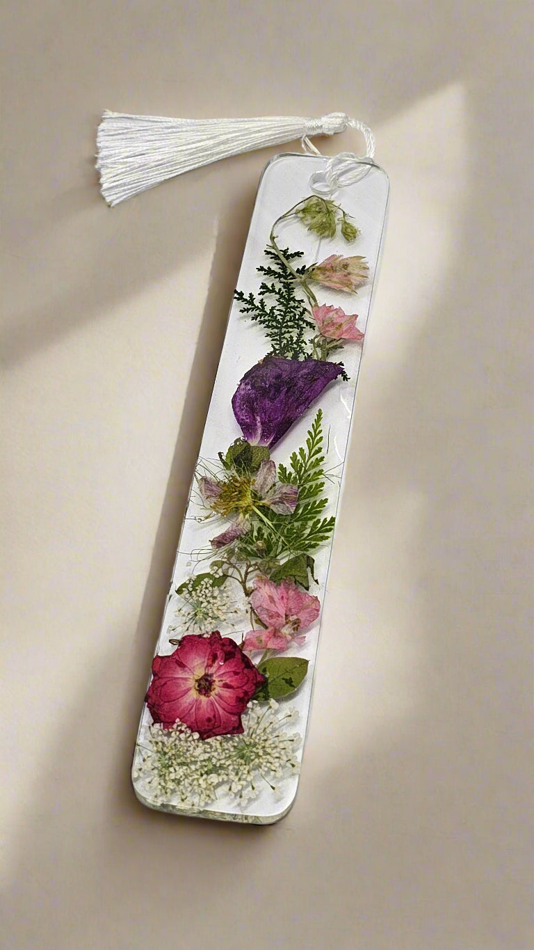 Wedding Bouquet Preservation Bookmark Wedding Flower Preservation Bookmark Pressed Flower Bookmark Resin Bookmark Personalized Bookmark
