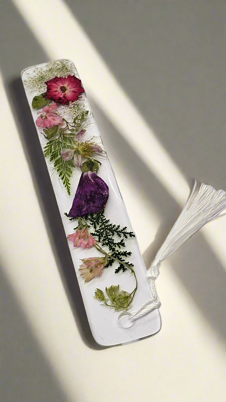 Wedding Bouquet Preservation Bookmark Wedding Flower Preservation Bookmark Pressed Flower Bookmark Resin Bookmark Personalized Bookmark