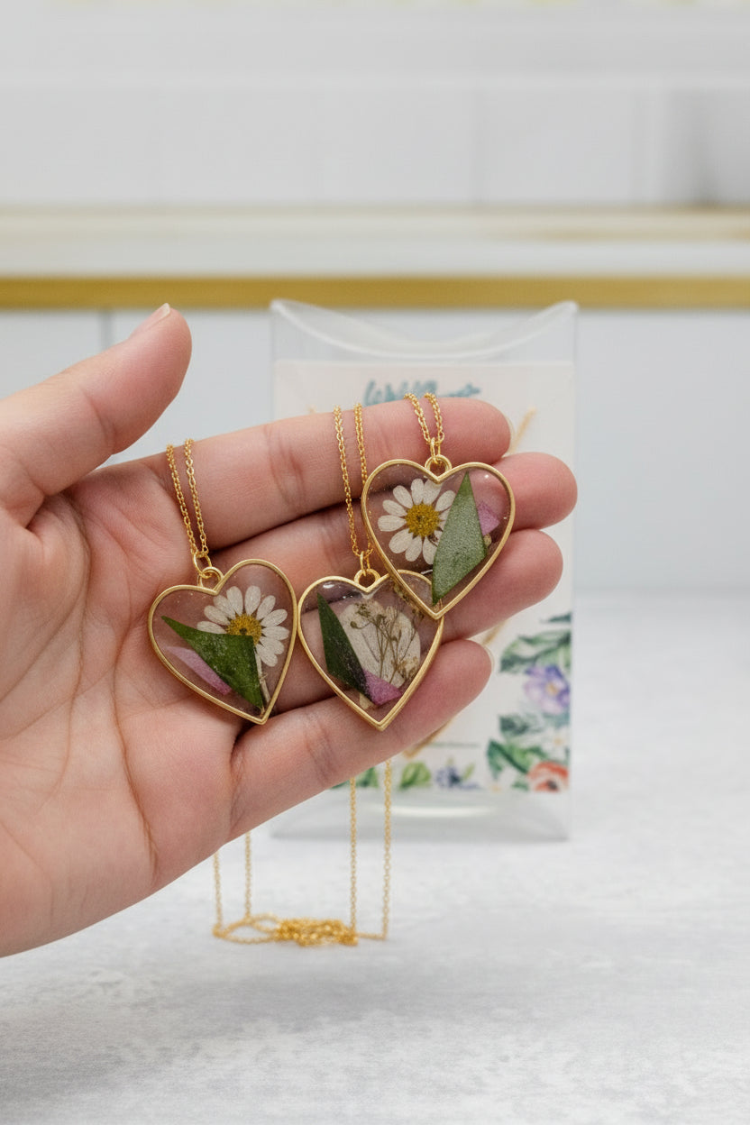 Pressed flower necklace and earrings Resin Flower Jewelry Flower Preservation Necklace