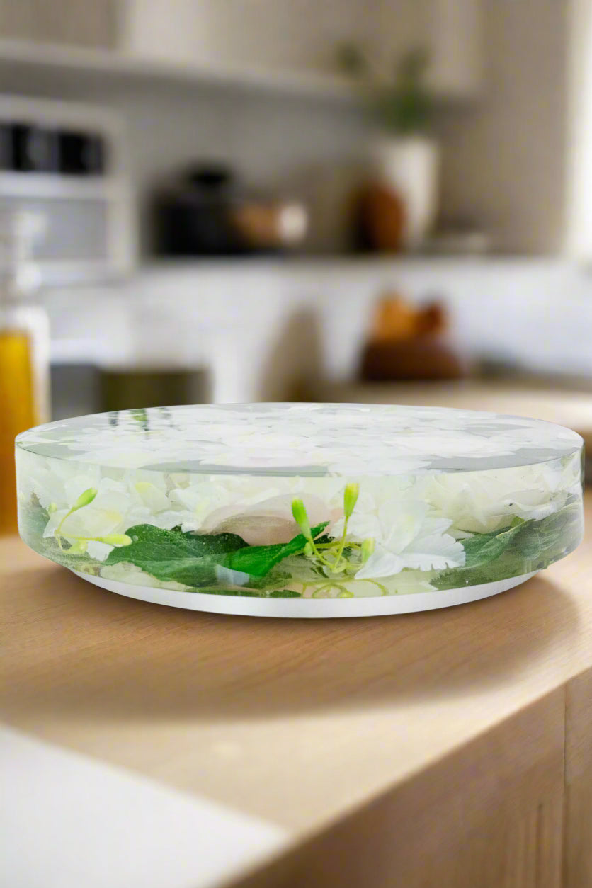  preserved flower lazy susan transforms your special blooms into an elegant dried flower tray, where wedding flower preservation creates a stunning rotating flower display, crafting your lazy susan bouquet preservation into a meaningful gift with crystal-clear, food-safe resin.

