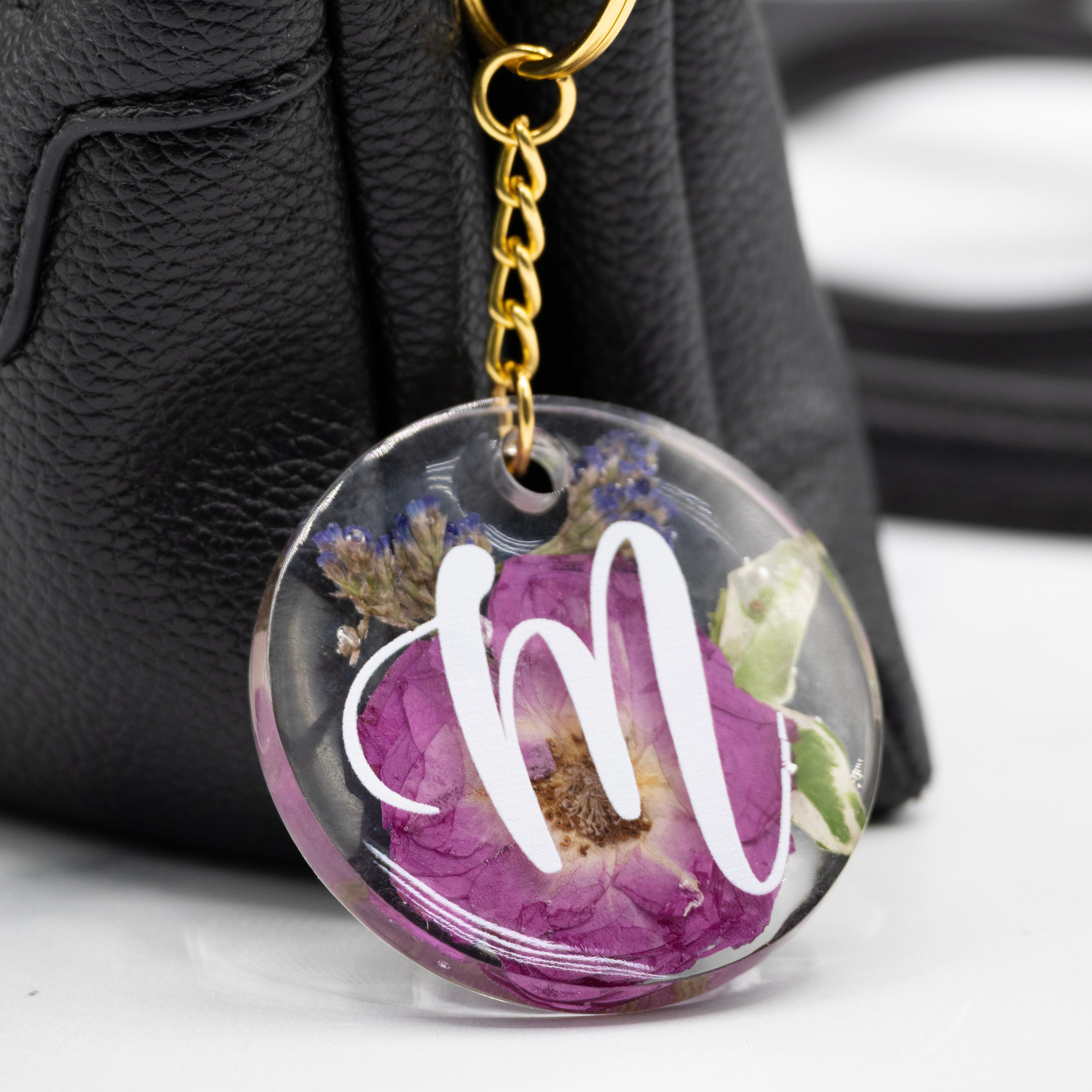 Wedding Bouquet Preservation Keychain Round Pressed Flower Keychain Flower Preservation Custom Keychain Preserved Bouquet Keychain