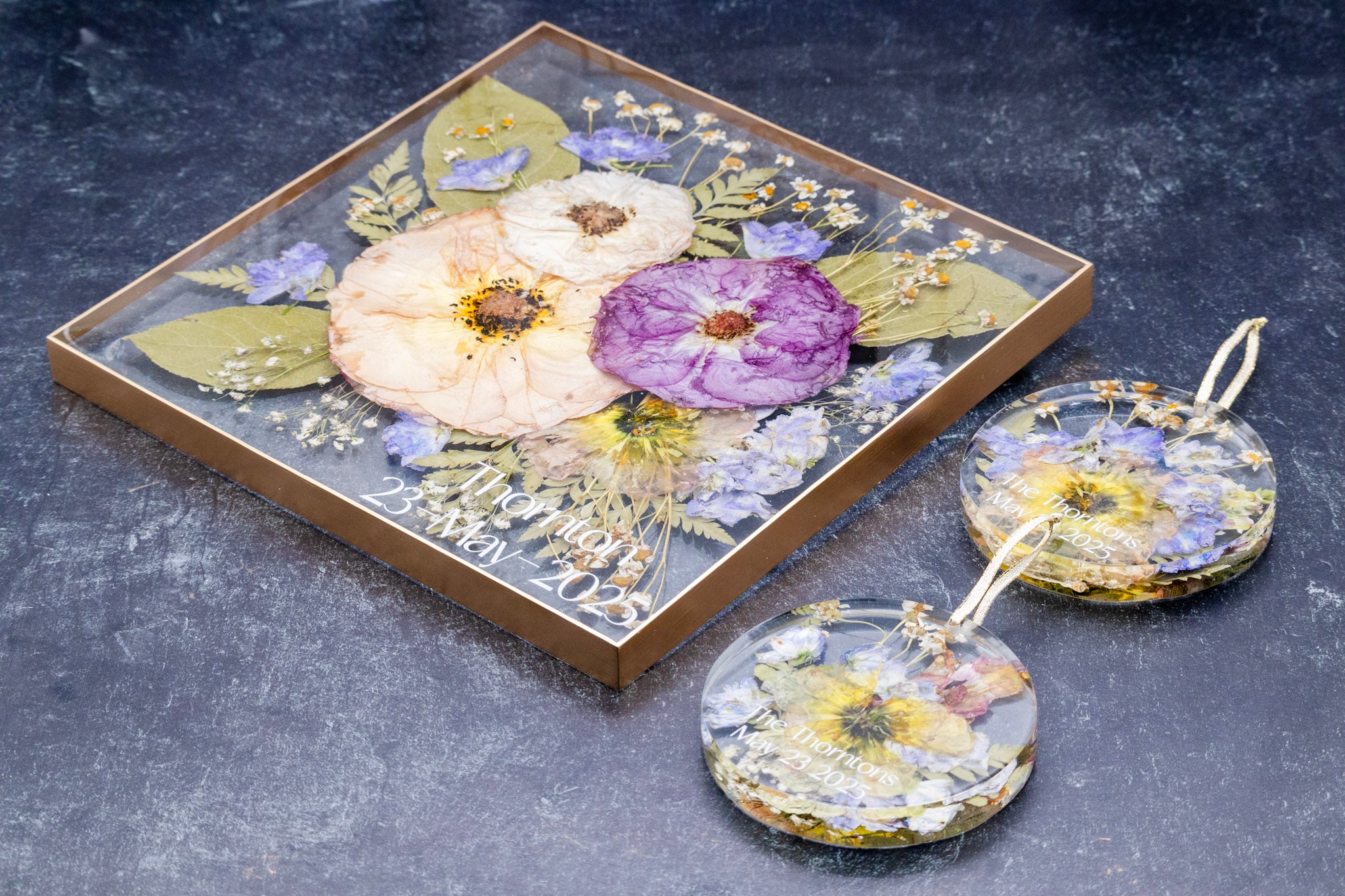 Pressed Flower Wall Art Funeral Flower Preservation Floating Frame and 2 Memorial Bouquet Preservation ornaments Memorial Flower Resin Wall Art Dried Flower