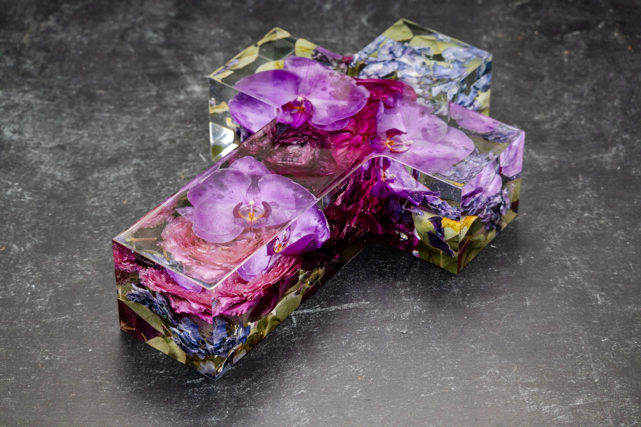 Preserved Flower Resin Cross Dried Orchid Bouquet Preservation Cross