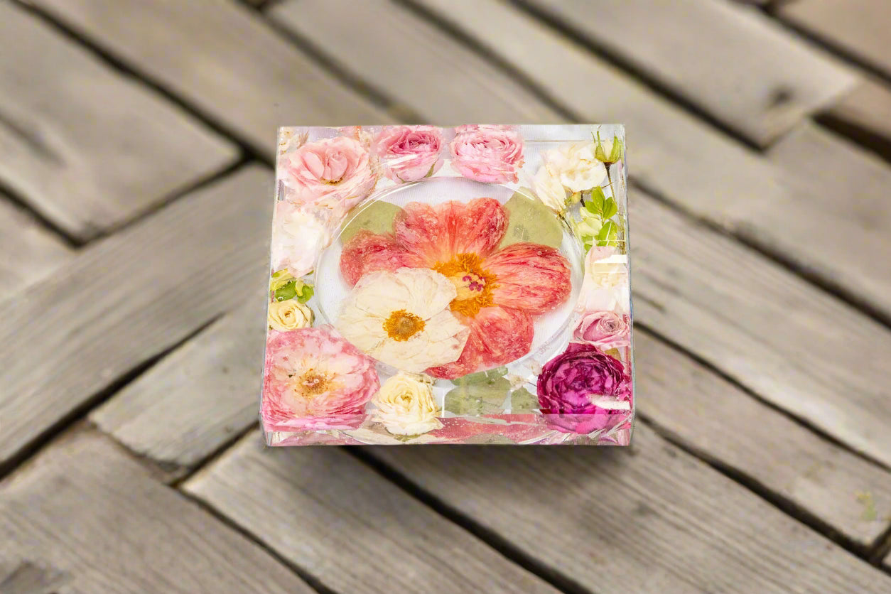 Preserved Flower Cigar Ashtray Luxury Handcrafted Resin Ashtray 4 Cigar Rest Premium Floral Gift for Men Groomsmen Gift Executive Office Decor